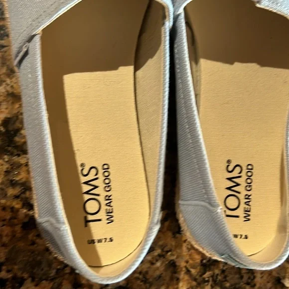 Tom’s women 7.5. Espadrille loafers - Picture 8 of 10